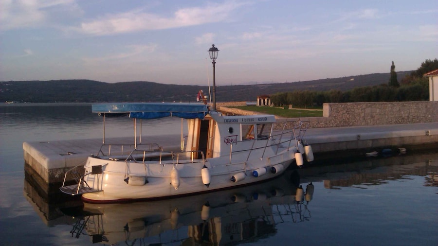 Punat-Private 3,5 h trip to Stara Baška wild bays