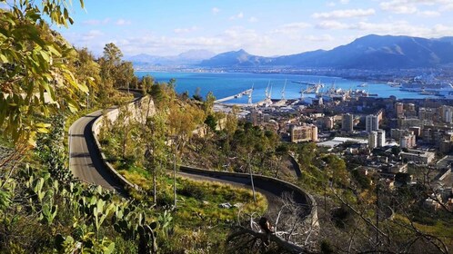 Palermo: Panoramische berg Pellegrino Tour in CruiserCar