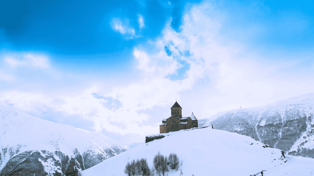 Tbilisi: Private Kazbegi, Gudauri and Ananuri Guided Tour