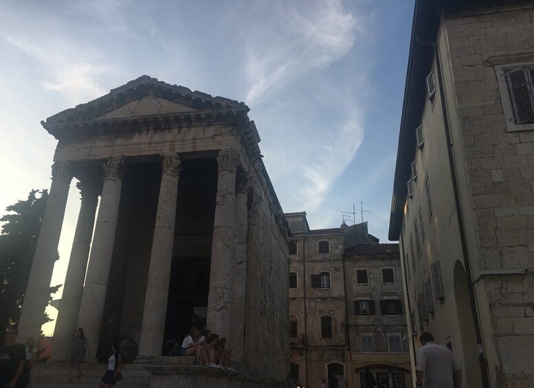 Picture 2 for Activity Pula Essentials Walking Tour