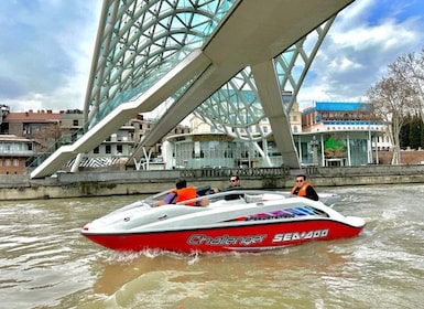 Tbilisi Boat Tour: Private Exciting Boat Trip in Old City