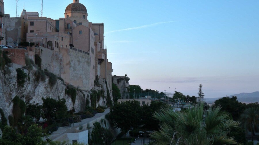 Cagliari: walking tour through the alleys of Castello