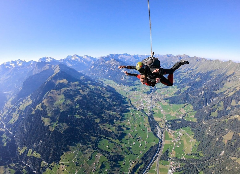 Picture 10 for Activity Interlaken: Airplane Skydiving over the Swiss Alps