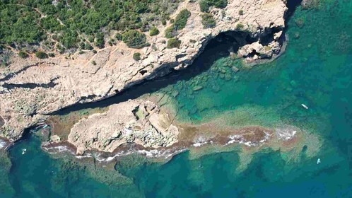 Ab Denia: Bootsfahrt zur Tallada-Höhle mit optionalem Schwimmen