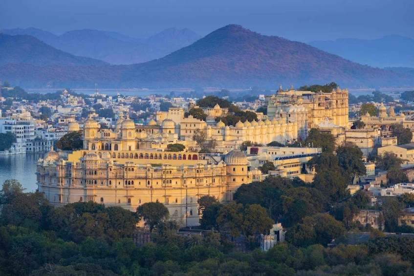 Picture 5 for Activity Udaipur: All-Inclusive Guided Udaipur City Private Tour
