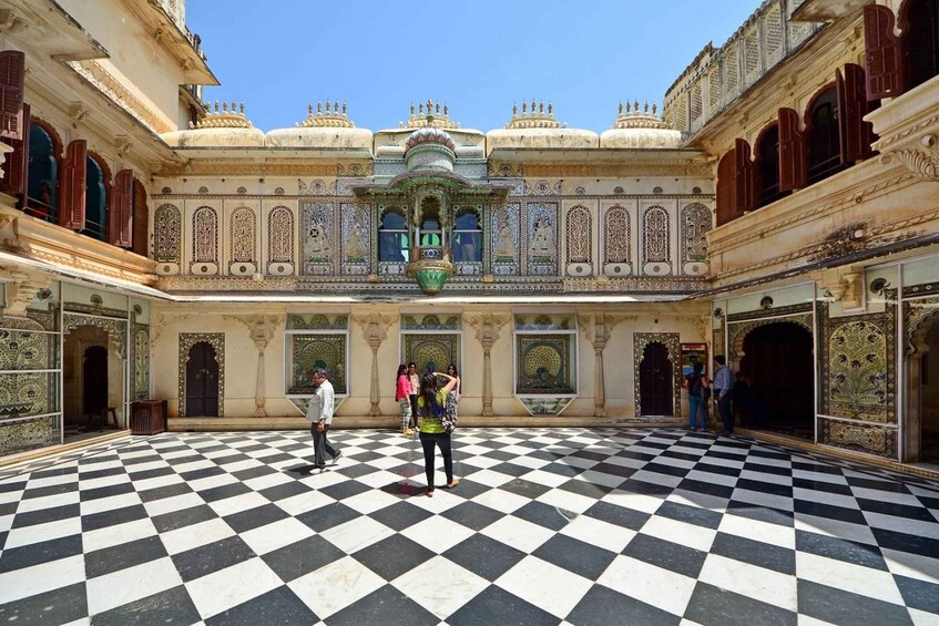 Picture 3 for Activity Udaipur: All-Inclusive Guided Udaipur City Private Tour