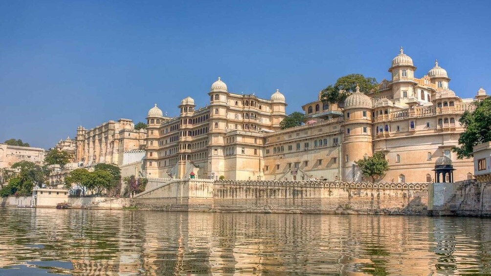 Picture 1 for Activity Udaipur: All-Inclusive Guided Udaipur City Private Tour