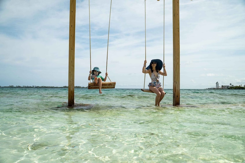 Picture 2 for Activity Nassau: Swimming Pigs, Snorkeling and Beach Boat Tour