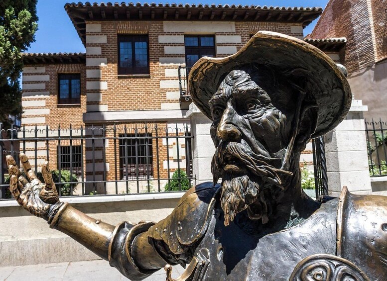 Picture 9 for Activity Madrid: Royal Palace, Old Town and Poets District Tour