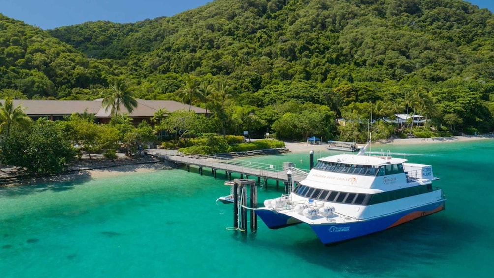 From Cairns: Fitzroy Island Round Trip Boat Transfers