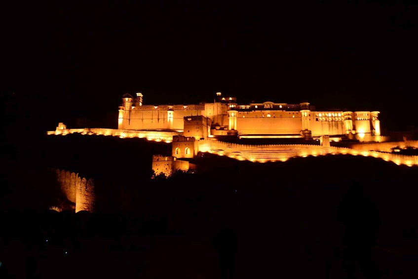 Picture 9 for Activity Jaipur: Amber Fort Light & Sound Show with Dinner