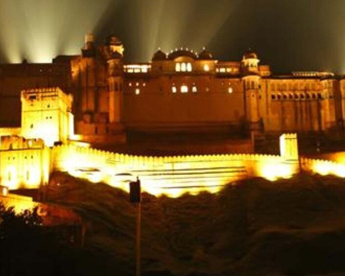 Picture 1 for Activity Jaipur: Light & Sound Show with Dinner at Amber Fort