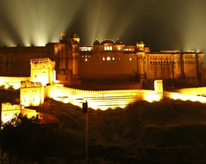 Picture 1 for Activity Jaipur: Light & Sound Show with Dinner at Amber Fort