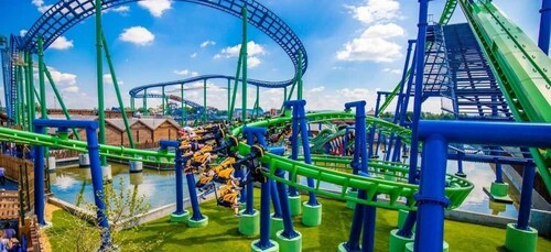 Krakau: Energylandia Pretpark Winterrijk & Zomer