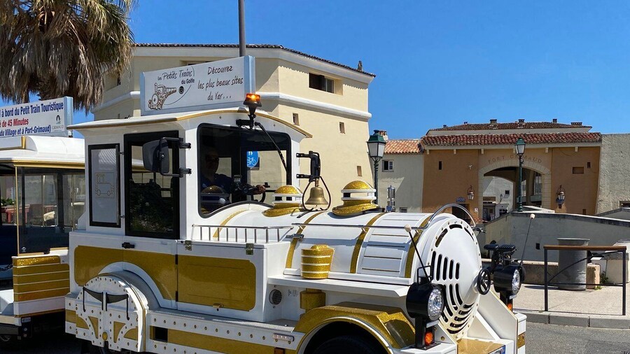Grimaud: Guided Tour of Port Grimaud & Grimaud by Train
