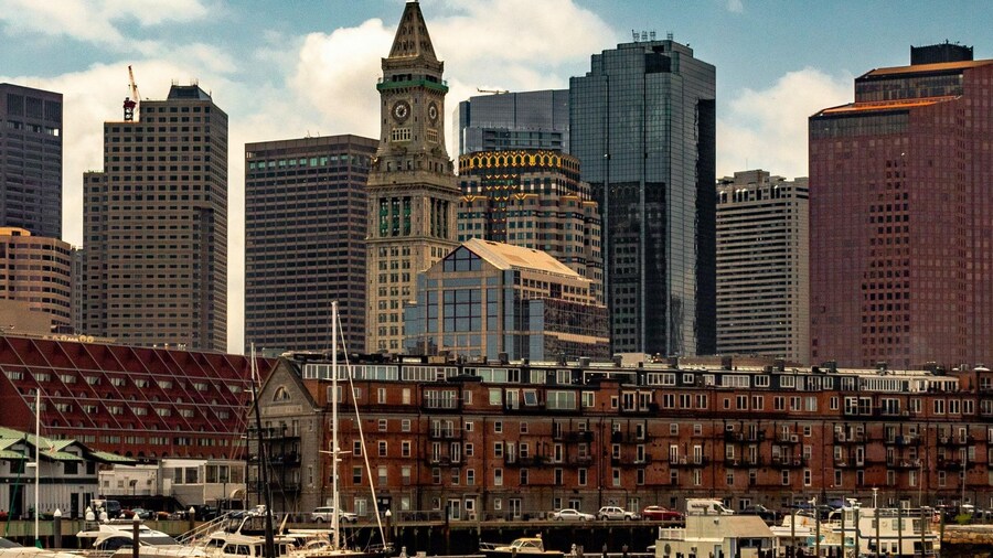 Boston: Top 10 Freedom Trail & 'Cheers' Guided Walking Tour