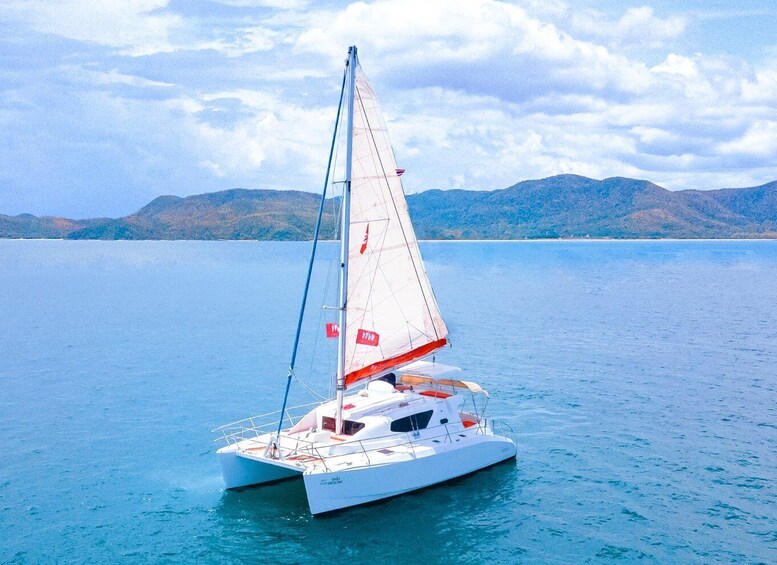 Pattaya: Private Sailing Catamaran Island Discoveries