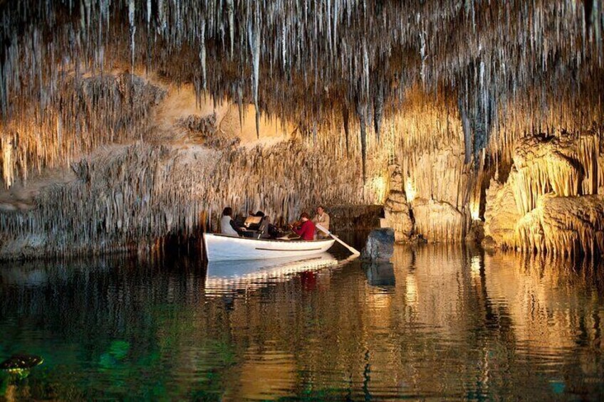 Caves Drach Boat Trip from Alcudia with Return Bus and Tickets 