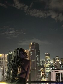 Makati: Rooftop Bar Hopping Tour with Venus