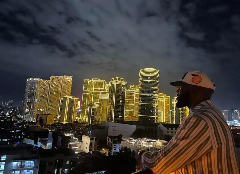 Picture 9 for Activity Makati: Rooftop Bar Hopping Tour with Venus