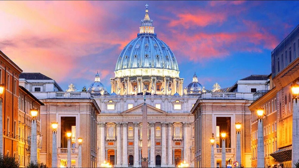 Picture 3 for Activity Rome: St. Peter's Basilica Guided Tour Papal Tombs and dome