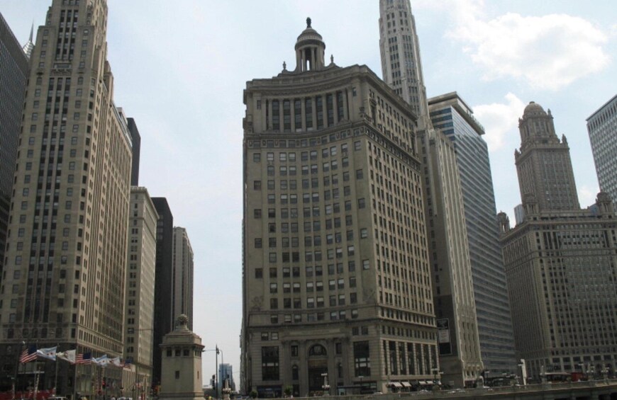 Picture 4 for Activity Chicago River: 1.5-Hour Guided Architecture Riverboat Tour