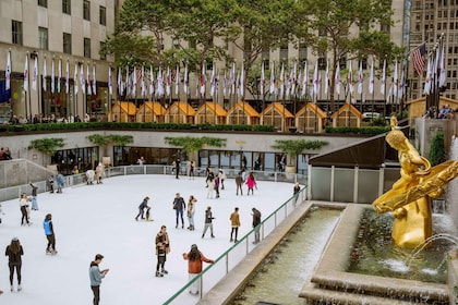 NYC: Ice Skating at Rockefeller Centre with Skate Rental