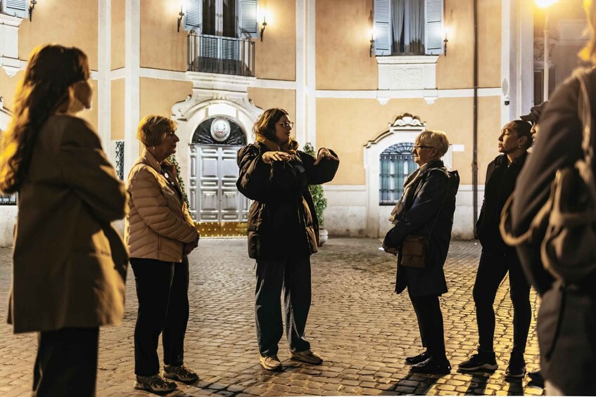 Picture 14 for Activity Rome: City Highlights Moonlight Walking Tour