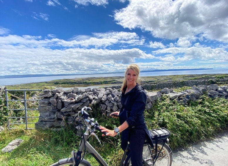 Picture 11 for Activity From Galway: Day Trip to Inisheer with Bike or Tractor Tour