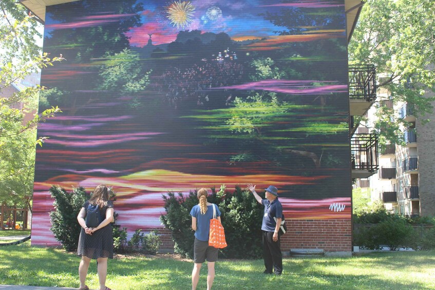 Picture 9 for Activity Montreal: Guided Walking Tour of Montreal's Murals