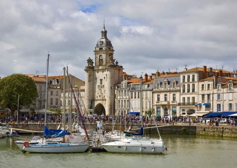 Picture 2 for Activity La Rochelle : Discovery Stroll and Reading Walking Tour
