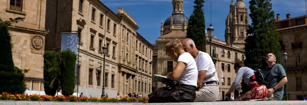 Picture 3 for Activity Salamanca Sightseeing Walking Tour with Local Guide. Spanish