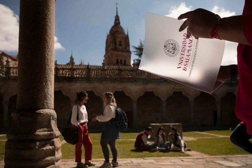 Picture 2 for Activity Salamanca Sightseeing Walking Tour with Local Guide. Spanish