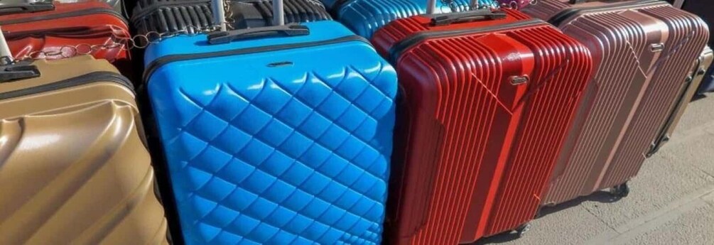 Bologna: luggage storage city center