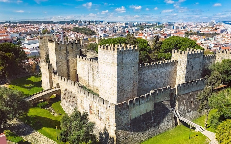 Picture 1 for Activity Lisbon: São Jorge Castle Skip-the-Line Entry with Audioguide