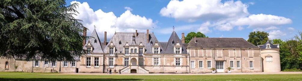 Picture 5 for Activity From Tours: Full-Day Guided E-Bike Tour to Chambord