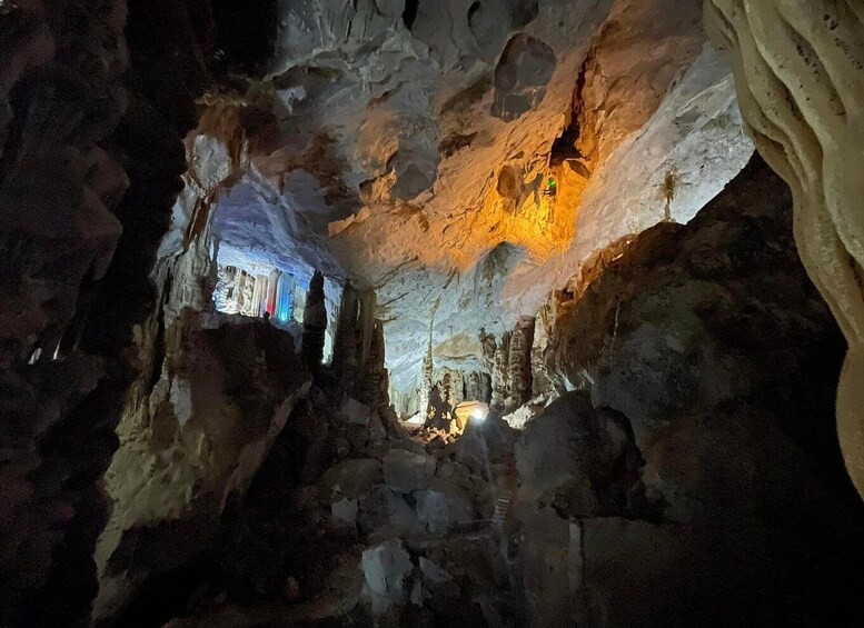 "The García's Caves" Tour, with guide, transfer and tickets