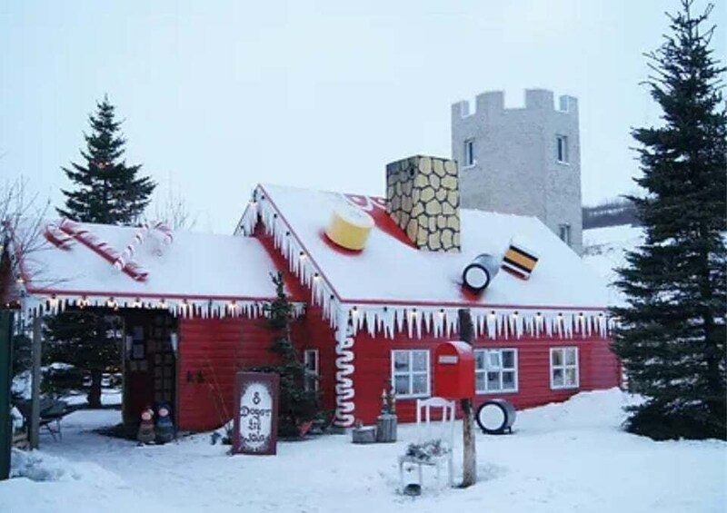 From Akureyri: Goðafoss Waterfall & Santa Claus House Tour