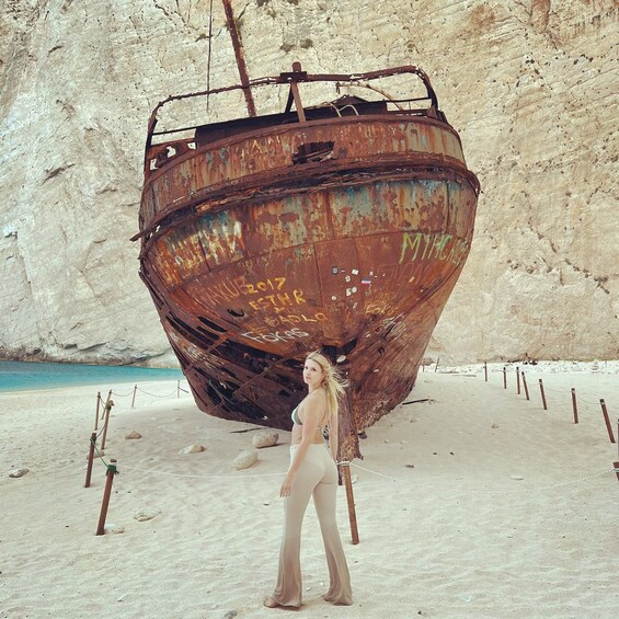 Zante: Shipwreck Beach & Blue Caves Private Speedboat Tour