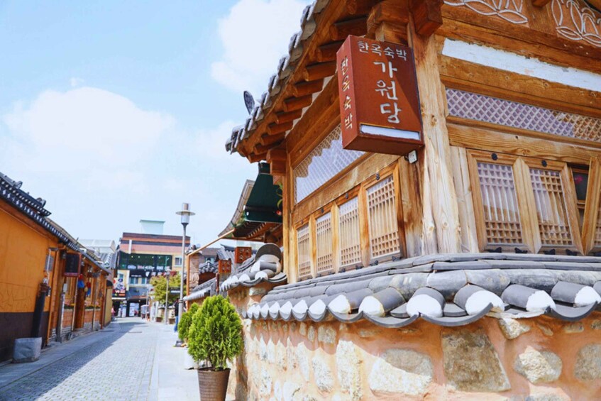 Picture 3 for Activity Seoul/Busan: Jeonju Hanok village with Hanbok Experience