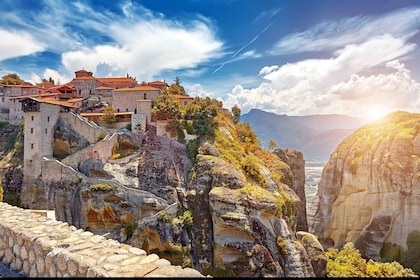 From Athens: Private Full-Day Meteora and Kastraki Tour