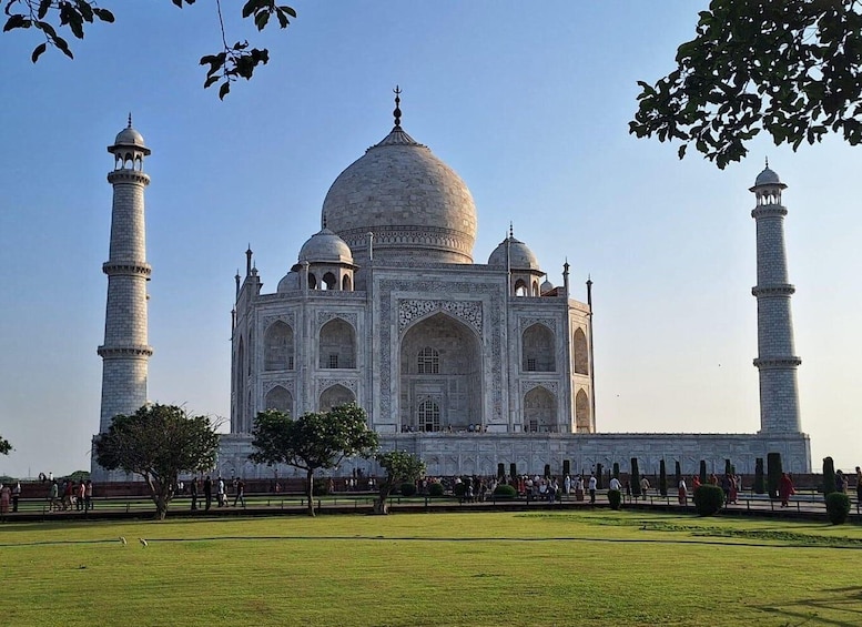 Picture 7 for Activity Luxury train tour from Delhi to Agra