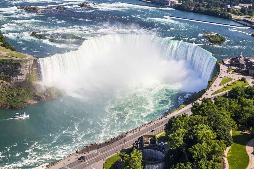 Picture 7 for Activity Niagara Falls: Maid of the Mist & Cave of the Winds Tour