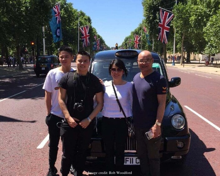 The Premier Classic London: Private 4-Hour London Taxi Tour