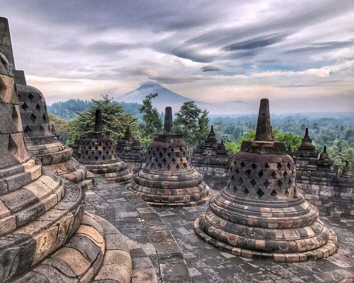 Picture 4 for Activity From Yogyakarta: Borobudur Trip with Guided Tour Options