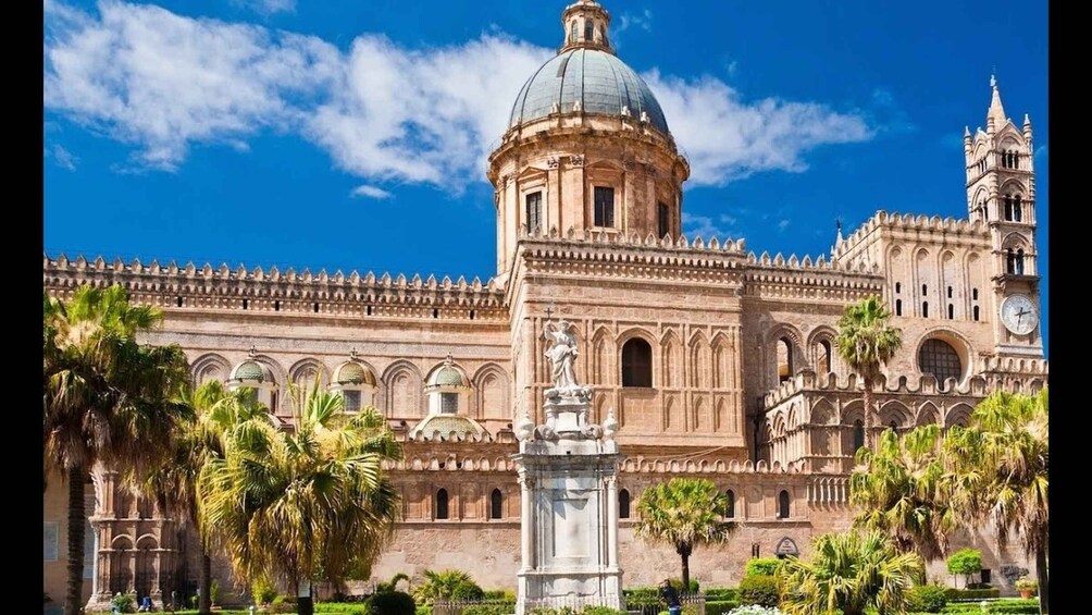 Picture 2 for Activity Private tour of Palermo and Recoleta