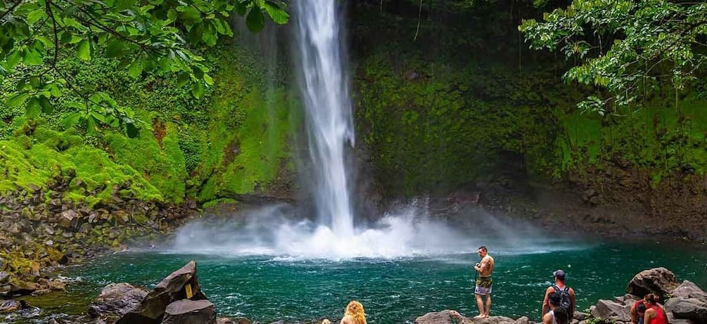 Picture 9 for Activity Arenal: 3-in-1 Volcano, La Fortuna Waterfall and Hot Springs