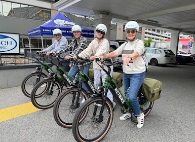 Kelowna: E-Bike Ride and Axe Throwing Adventure