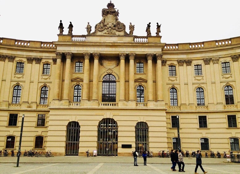 Picture 30 for Activity Private Taxi Tour durch Berlin Ost und West und Kiez ca 3-4h