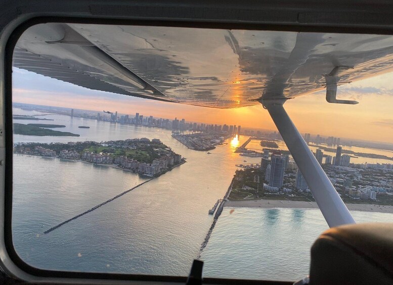 Picture 55 for Activity Miami Beach: Private Romantic Sunset Flight with Champagne